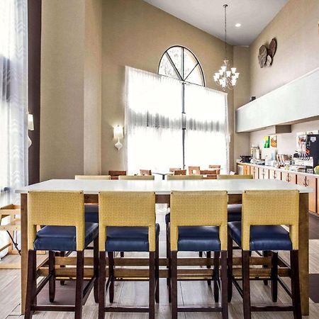 Quality Inn At The Park Fort Mill Exterior foto
